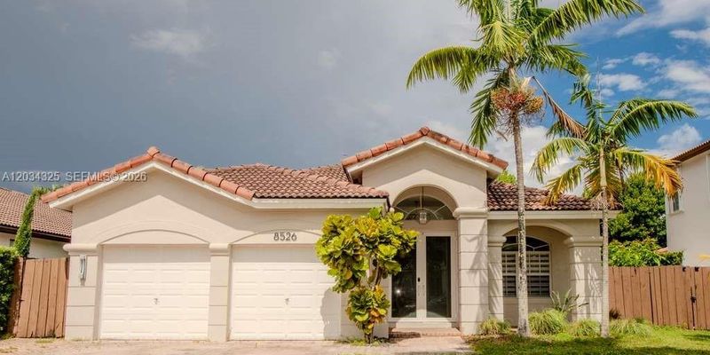 Doral House: 8526 NW 110th Pl #8526