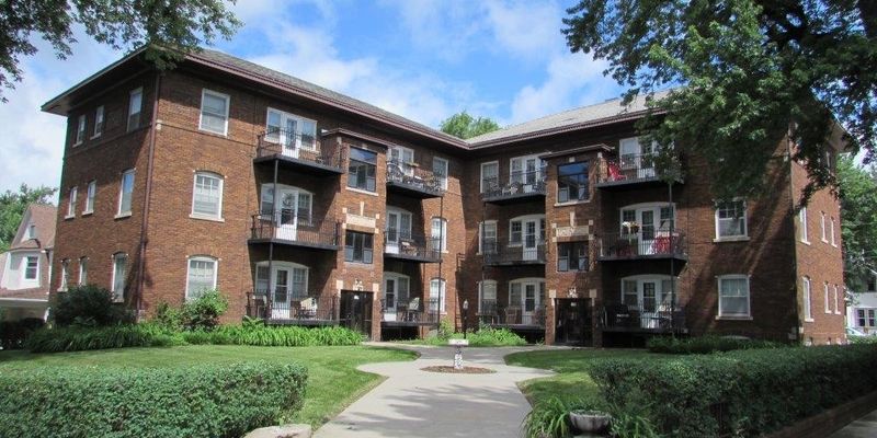 Omaha Apartment: 706 North 50th Street