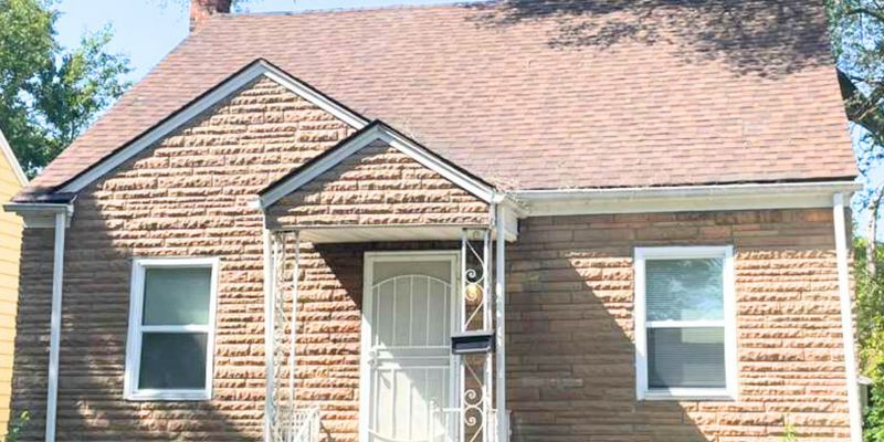Detroit House: 20091 Hickory St