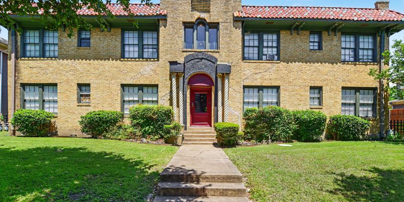 Dallas Apartment: 4515 Swiss Ave