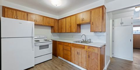 09-009_Kitchen.jpg