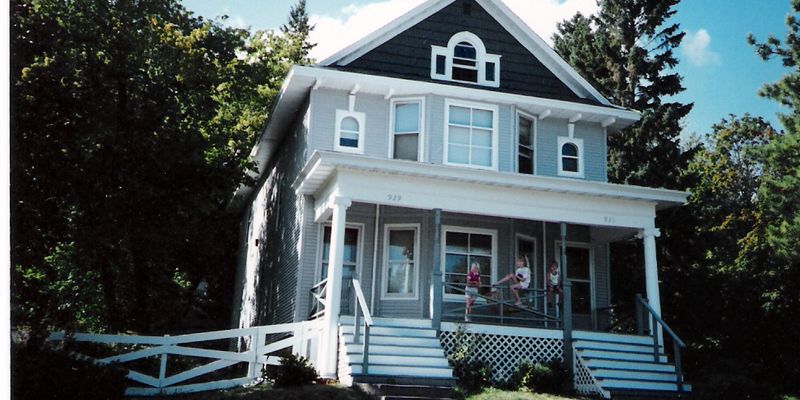 Duluth Apartment: 929 E 6th St