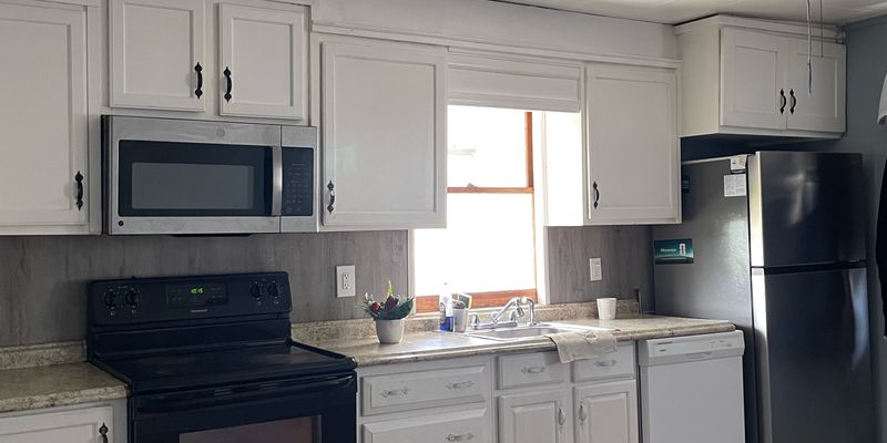 Nanticoke House: 184 W Ridge St