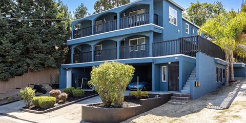 Front - 611 Sheridan.jpg