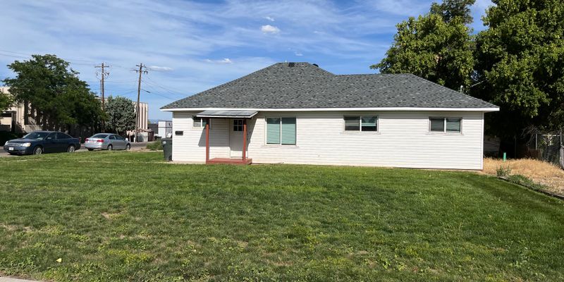 Vernal House: 589 W 100 S