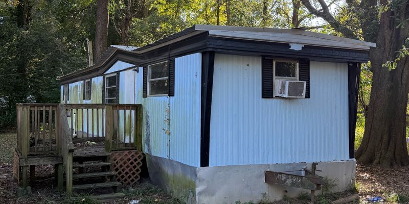 Brookhaven House: 765 Union Church Rd
