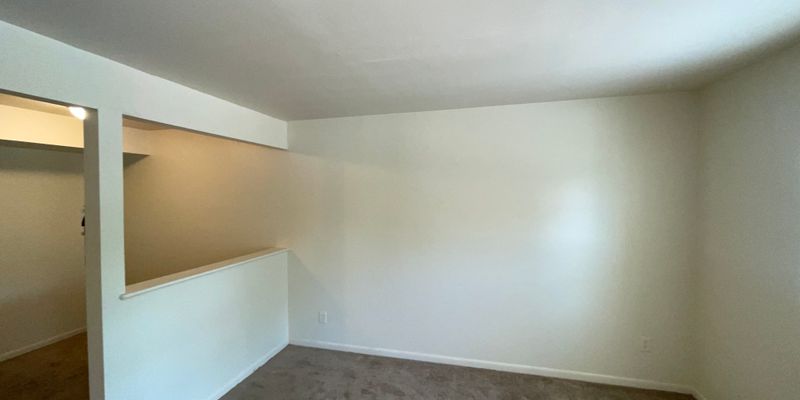 Fairfield Apartment: 904 Milstead Rd