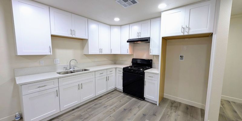 Colton Apartment: 1401 N Pennsylvania Ave