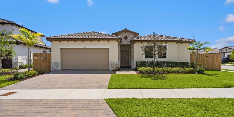 Homestead House: 2310 SE 28th Dr