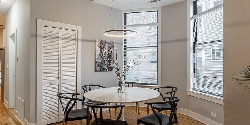Chicago Apartment: 1509 N Sedgwick St