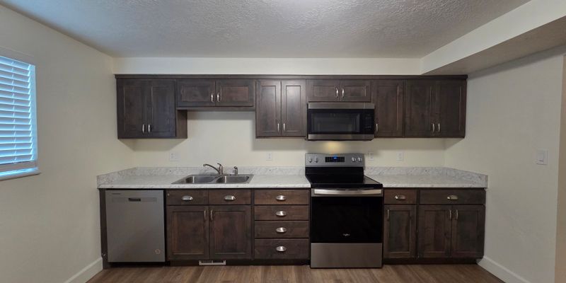 Provo Apartment: 719 W 300 S