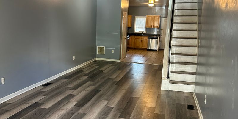 Baltimore House: 425 N Milton Ave