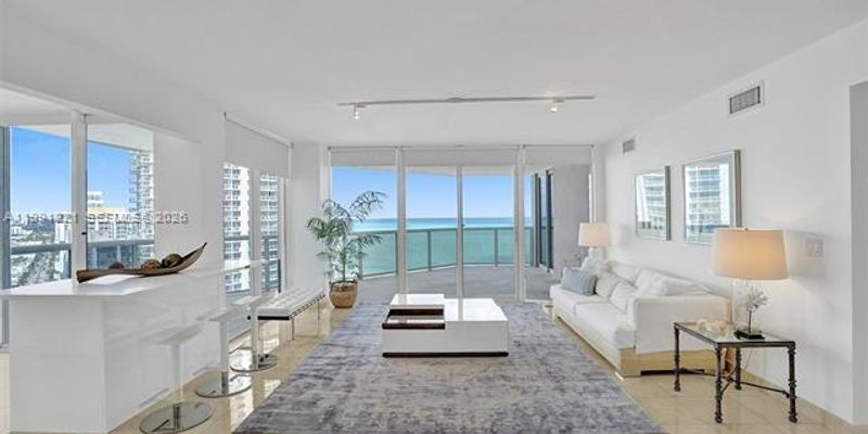 Miami Beach House: 6301 Collins Ave