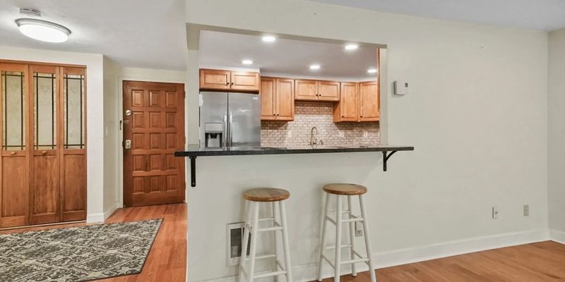 Saugus House: 846 Broadway U#22098B