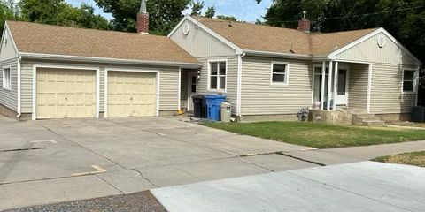 Frame House front.png