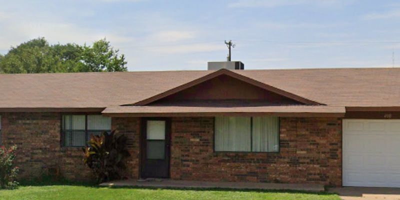 Farwell House: 408 8th St