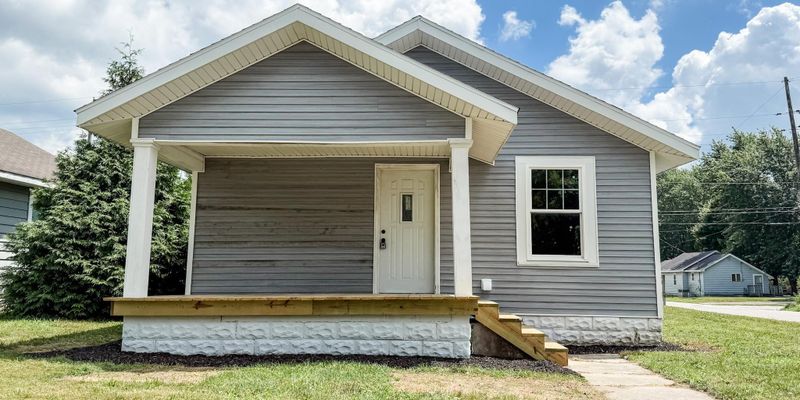 Kokomo House: 1900 N Market St