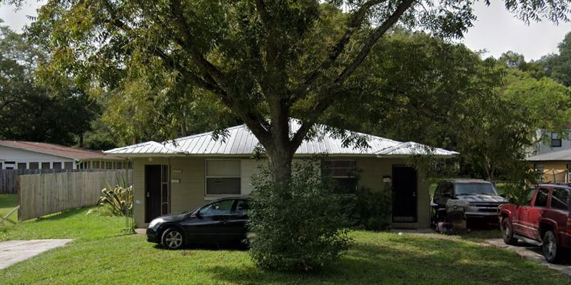 Jacksonville Apartment: 1064 Huron St