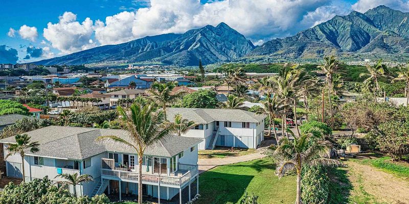 Wailuku Apartment: 486 Lilihua Pl