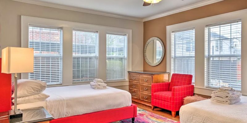 Houston Apartment: 2406 Arbor St