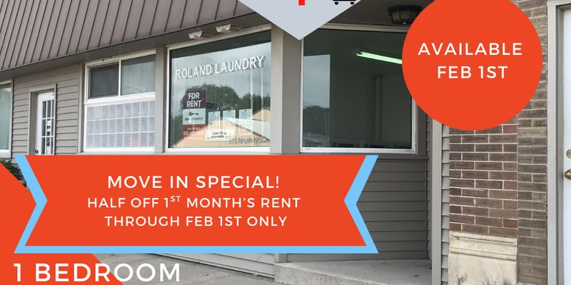 Roland House: 213 N Main St