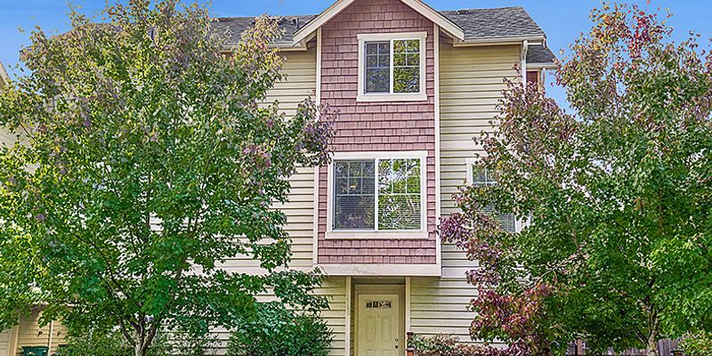 SEATTLE House: 11709 16 ave ne