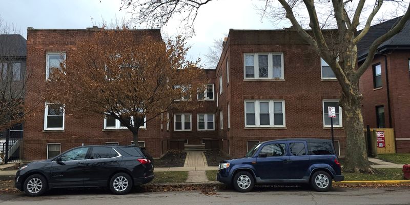 Chicago Apartment: 4931 N Claremont Ave