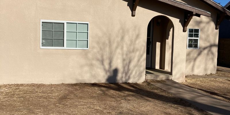 Clovis Apartment: 813 N Connelly St