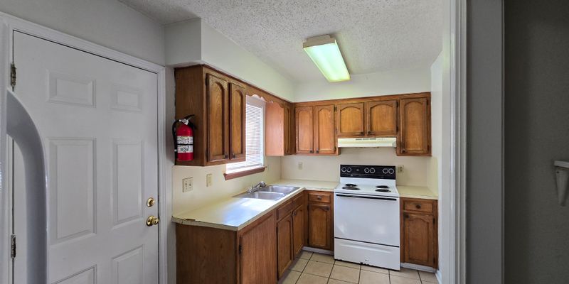 Donaldsonville Apartment: 117 A Oakridge Ave