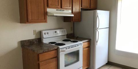 516 C kitchen.jpg