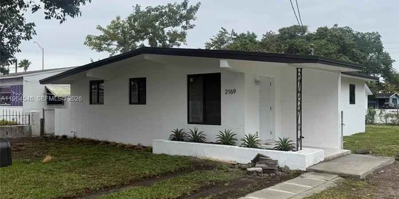 Miami House: 2169 NW 80th St