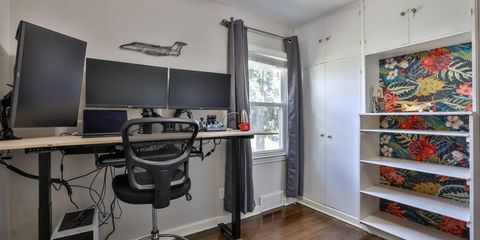 officewithbuiltins.jpg
