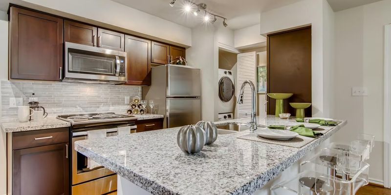 Houston Apartment: 3000 Unity Dr