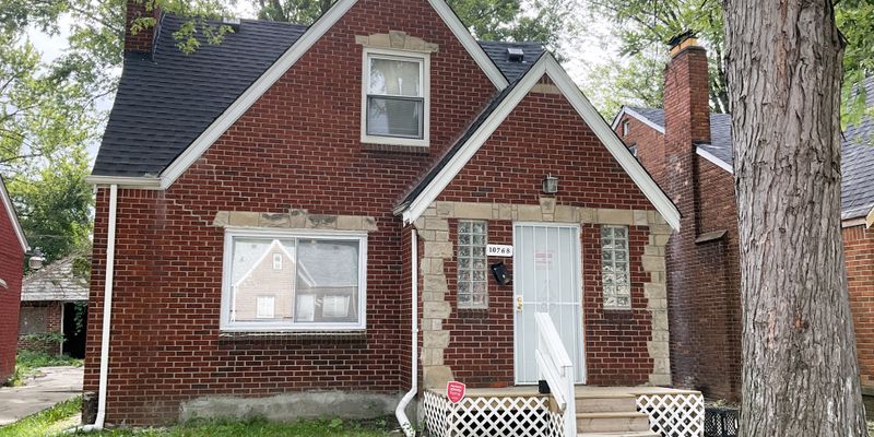 Detroit House: 10768 Roxbury St