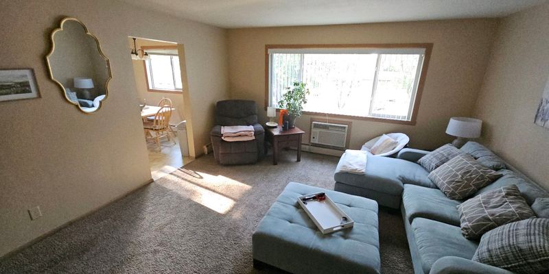 Moorhead Apartment: 1704 6th Ave S