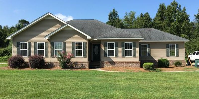Statesboro House: 216 Bruiser Cir