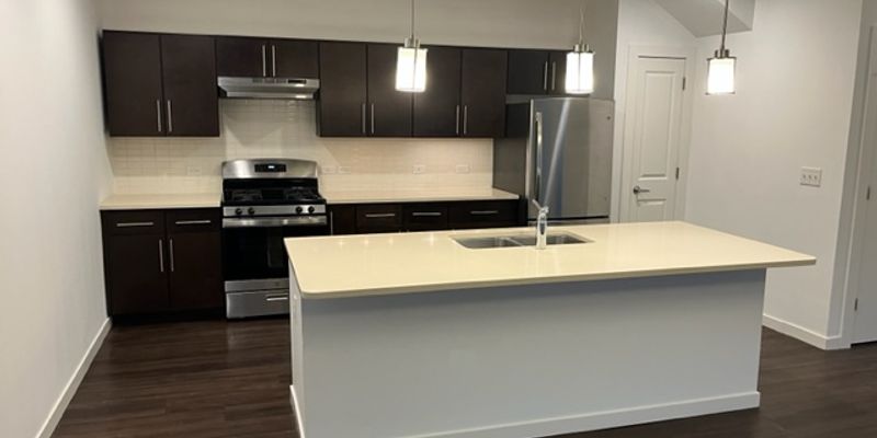 Stamford Apartment: 816 High Ridge Rd