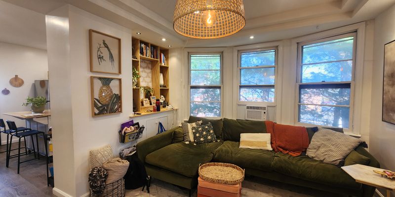 Belleville Apartment: 237-239 Stephens St