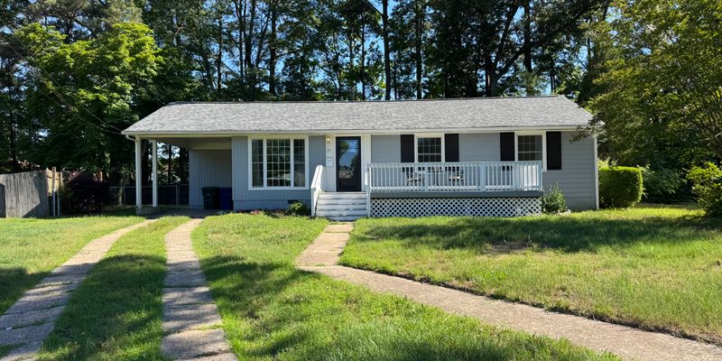 Newport News House: 20 Lenora Dr