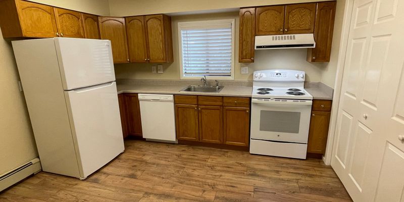 Montrose Apartment: 551 Miami Road