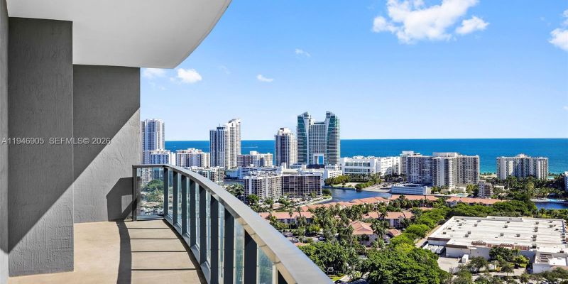 Hallandale Beach Apartment: 101 Diplomat Pkwy