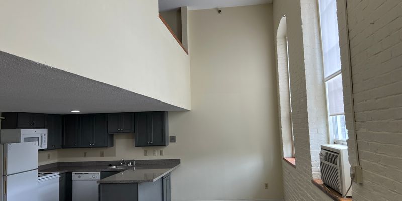 Fitchburg Apartment: 11 Willow St