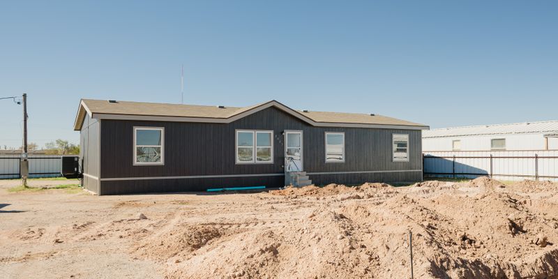 Odessa House: 2423 N Redondo Ave