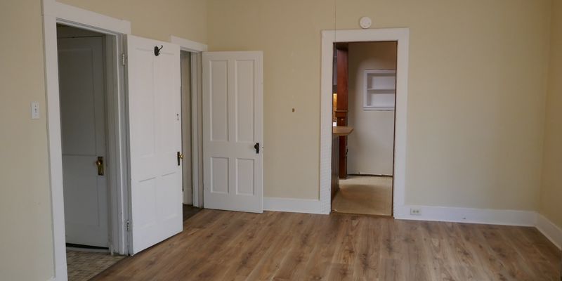 Elizabeth Apartment: 105 W. Church Street