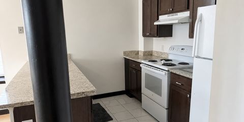 37 S.Main_12 Kitchen.jpeg