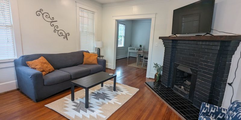 Florence House: 606 Warley St