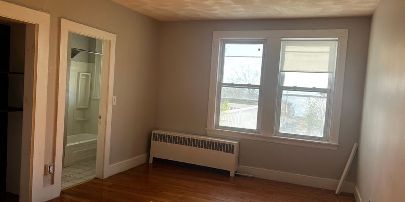 Nahant Apartment: 299 Nahant Rd