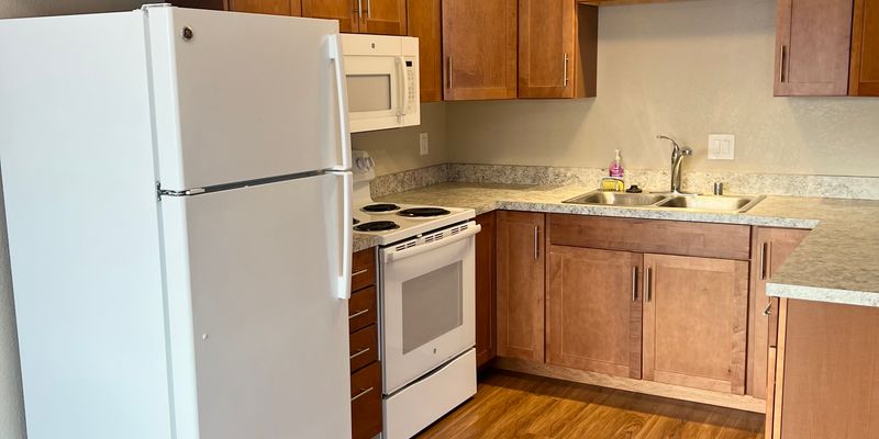 Anchorage Multiplex: 1791 Elcadore Dr