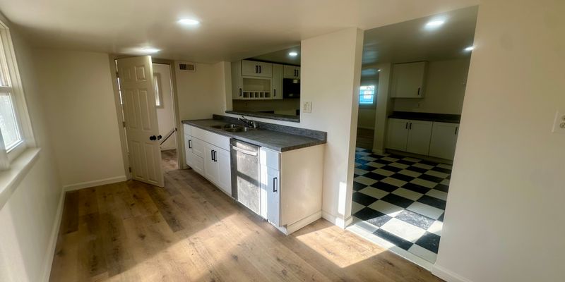 Affton House: 5612 Staely Ave