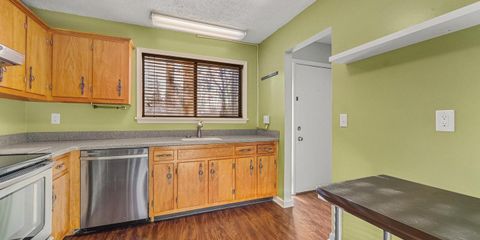 Red Oak Kitchen 2.jpg